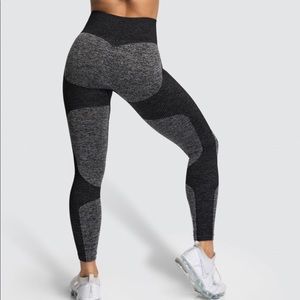 NWT DoYouEven leggings Size S (4-6)